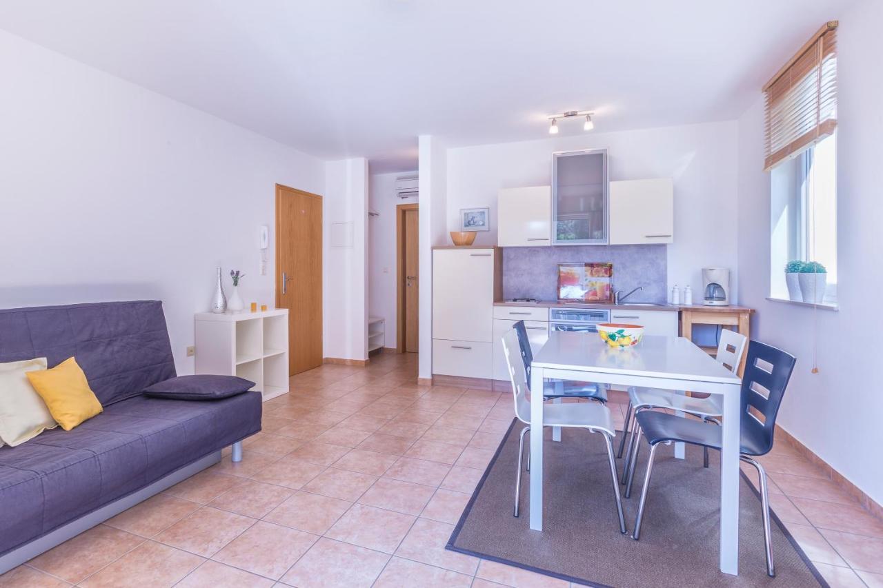 Appartement Pinia à Medulin Extérieur photo