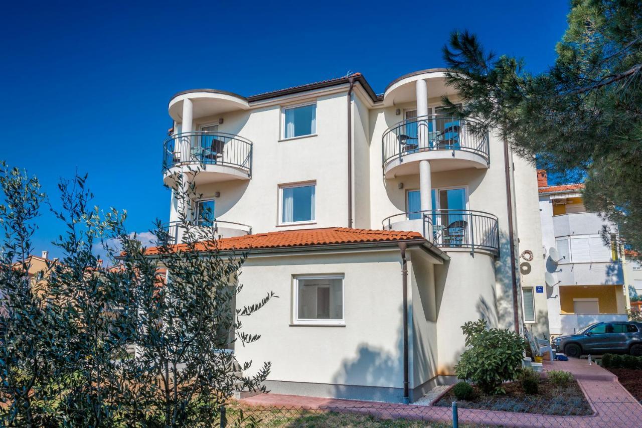 Appartement Pinia à Medulin Extérieur photo