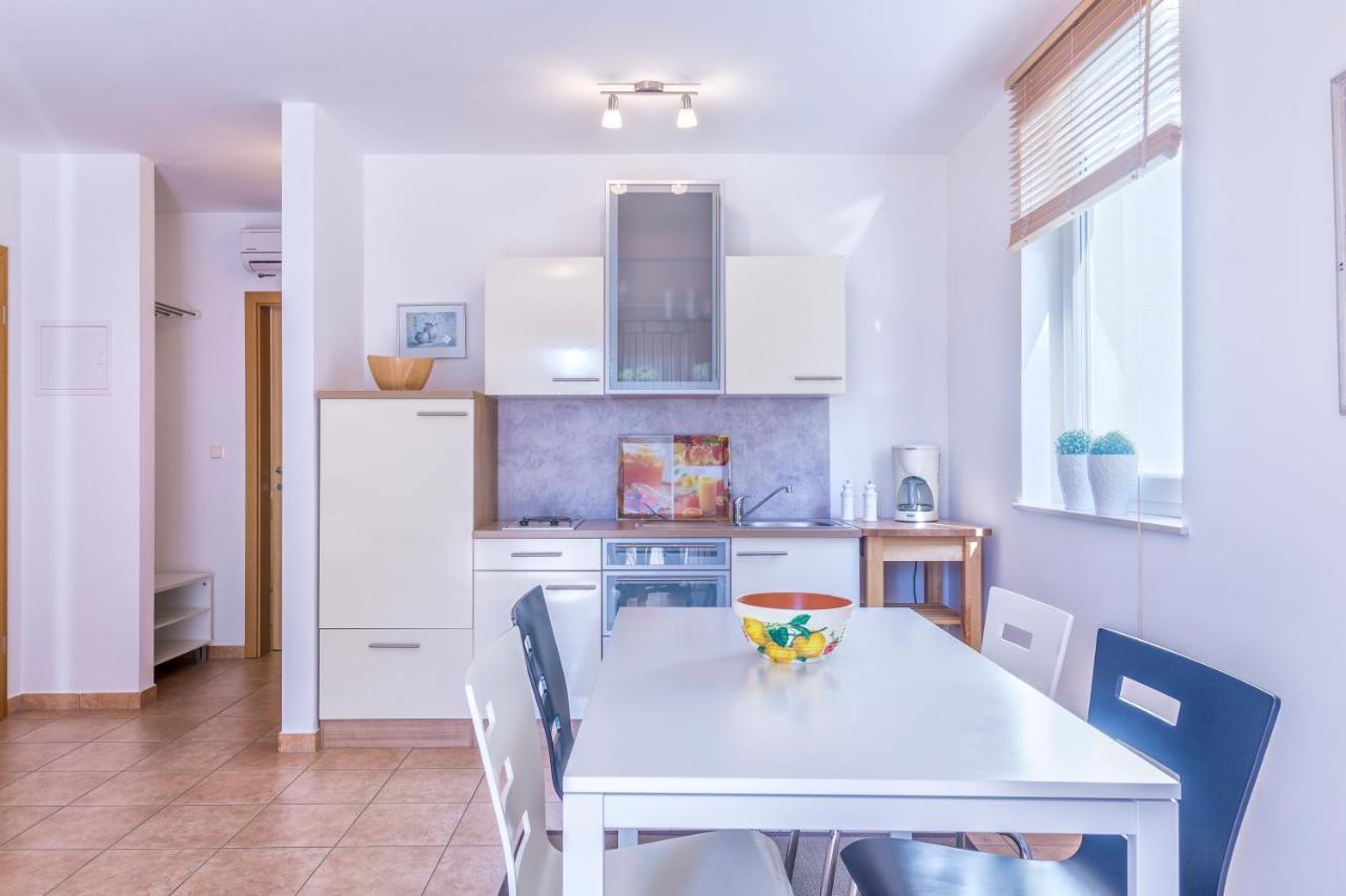 Appartement Pinia à Medulin Extérieur photo